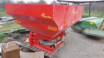 rozmetadlo priemyselných hnojív - 2