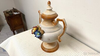 Porcelánová konev - 2