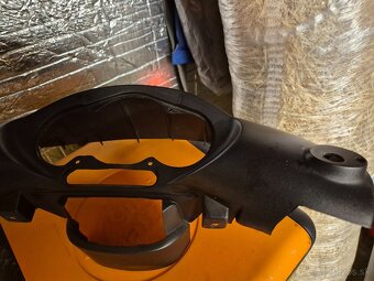 predna maska aprilia SR - 2