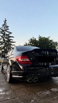 Mercedes Benz w204 C350 - 2