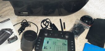 ZAVAZACIA LODKA GPS SONAR - 2