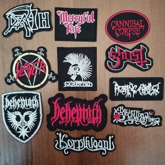 Nášivky,vlajky,trická,privesky,CD,LP,MC - 2
