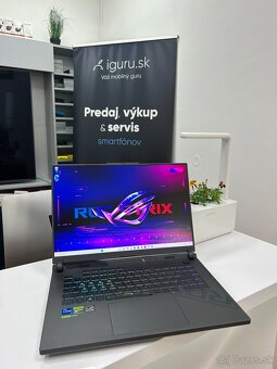 ASUS ROG Strix G614JI-N4081W - 2