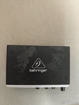 Behringer UMC 202 HD - 2