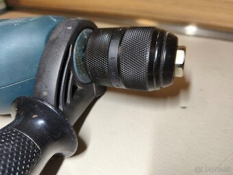 Predám príklepovú vŕtačku Black & Decker 500W - 2