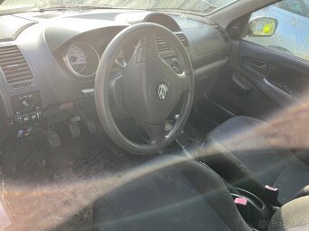 Suzuki Ignis 2004 - 2