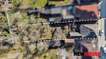 Pozemok 743 m2 so starým rodinným domom vo vyhľadávanej loka - 2
