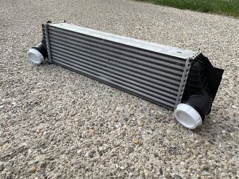 Intercooler BMW 17517805629 originál TOP STAV - 2