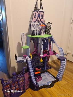 Monster High zamok - 2