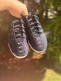 Nike Air Vapormax Plus - 2