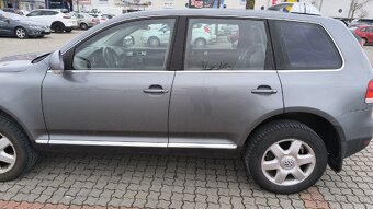 Volkswagen Touareg - 2