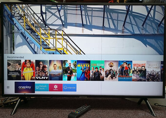 SAMSUNG UE40NU7192 Smart LED TV, 40" 100 cm, UHD - 2