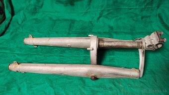 ČZ 125 B/T predná vidlica - 2