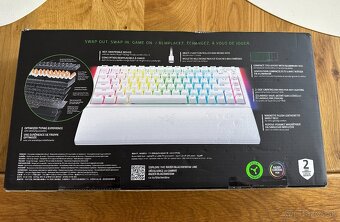 Razer BlackWidow V4 75% – White Edition (Orange Switches) - 2