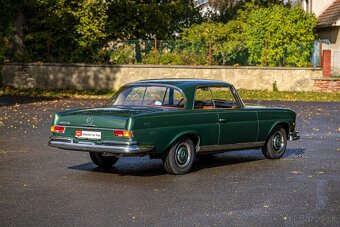Mercedes-Benz 250SE - 2