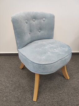 Detské kresielko so stolíkom - 2