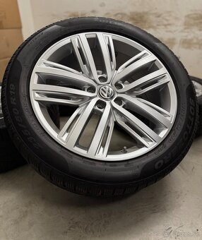 Zimná sada VW Auckland 5x112 R19 , 235/50/19 Tiguan, Kodiaq - 2
