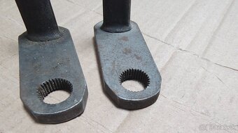 Stupačky uloženky ČZ 150c - 2