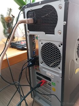 Počítač Intel 4 jadro - 2