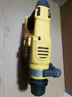 Dewalt akumulátorové kladivo 18V - 2