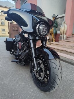 HARLEY DAVIDSON STREET GLIDE FLHX C USTOM SPECIAL - 2