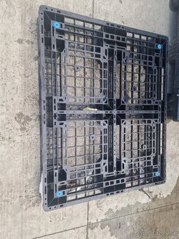 Plastove palety plne 110x80cm a - 2