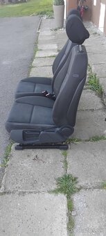 Predné sedačky z audi a4 b7 - 2