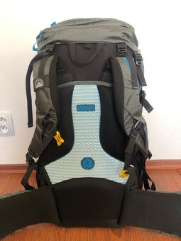 Turistický batoh BERG 60/70l - 2