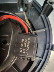 Ventilator golf 7 5Q1 819 021 - 2