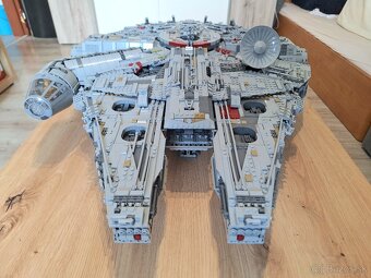 Replika LEGO 75192 Millennium Falcone - 2