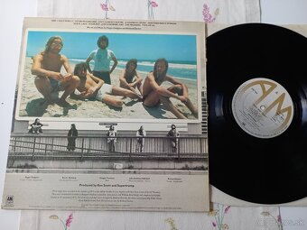 SUPERTRAMP „Crisis? What Crisis? „ /A&M 1975/+orig. vnut. - 2