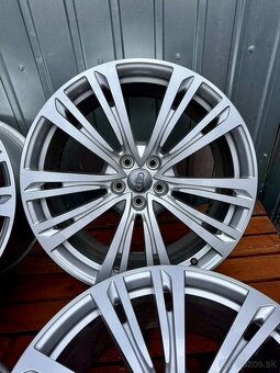 AUDI A8 4N D5 R20 S-line AKO NOVE R20 5x112 - 2