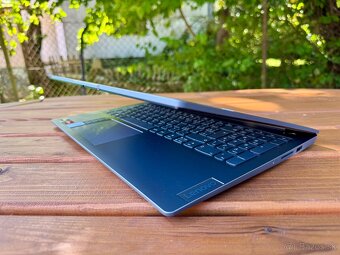 Lenovo IdeaPad Slim 3, 8/512GB, AMD Ryzen, Win 11 - v záruke - 2