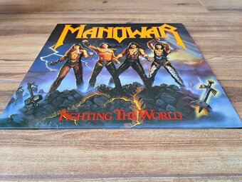 Lp MANOWAR- Fighting The World - 2
