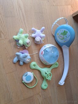 Fisher Price kolotoč nad postieľku - 2