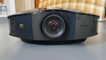 Projektor Sony VPL-HW15 - 2