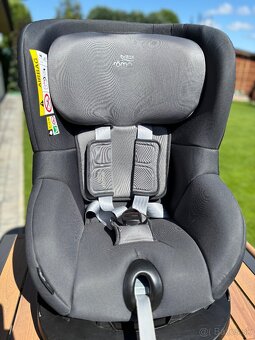 Britax Romer Dualfix m i-size - 2