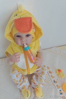 Realistická bábika Tamia - 2