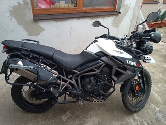 triumph Tiger 800 XCA - 2