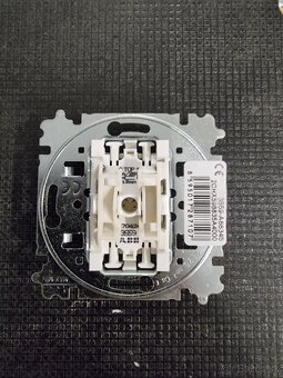 Spínač ABB na žalúzie/rolety set 13x - 2