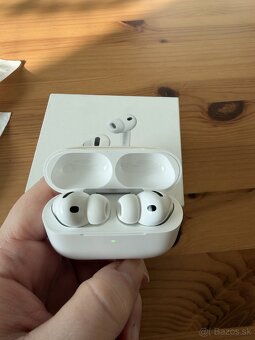 Apple AirPods Pro 3 - 2