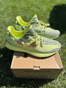 Adidas Yeezy Boost 350v2 - 2