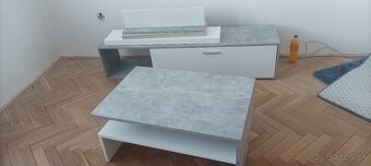 skrinka obývacia - 2