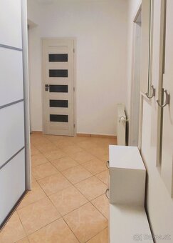 Kompletne zariadený 2.izbový byt a parkovaním - 2