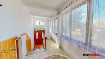 Rodinný dom v pôvodnom stave s pekným slnečným pozemkom 890 - 2