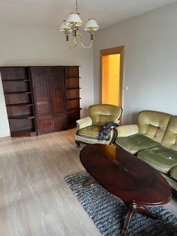 PREDAJ 3ibyt 65m2, Dolná ul BANSKÁ ŠTIAVNICA - 2