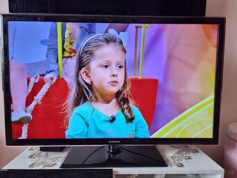 Predám Smart LED TV SAMSUNG UE37D5500RW FULL HD - 2