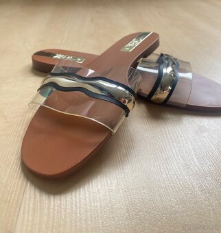 Letné šľapky ZARA s priesvitné elegantné - 2