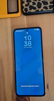 Predám Samsung Galaxy Flip 3 - 2