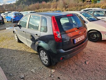 Ford Fiesta - 2